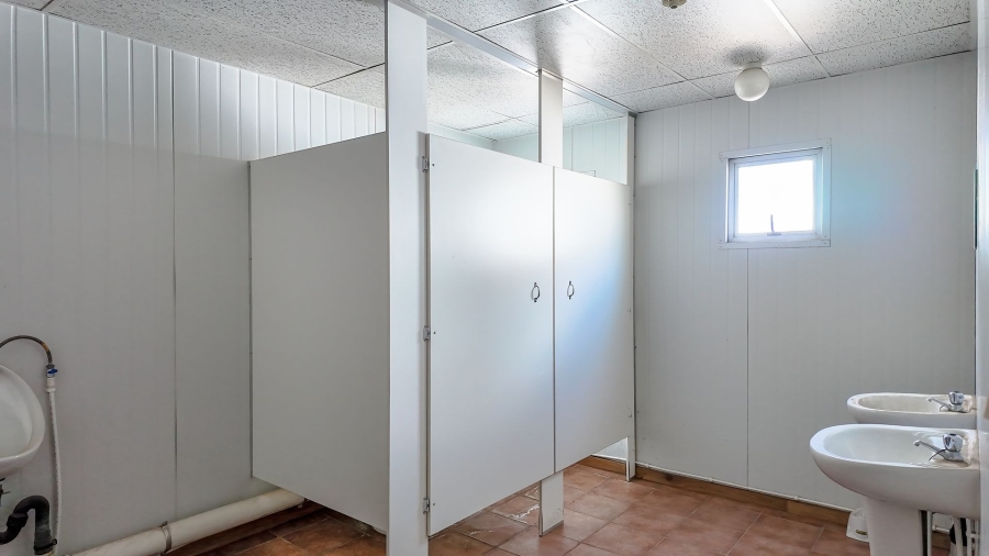 5 Bedroom Property for Sale in Rustenburg Rural North West